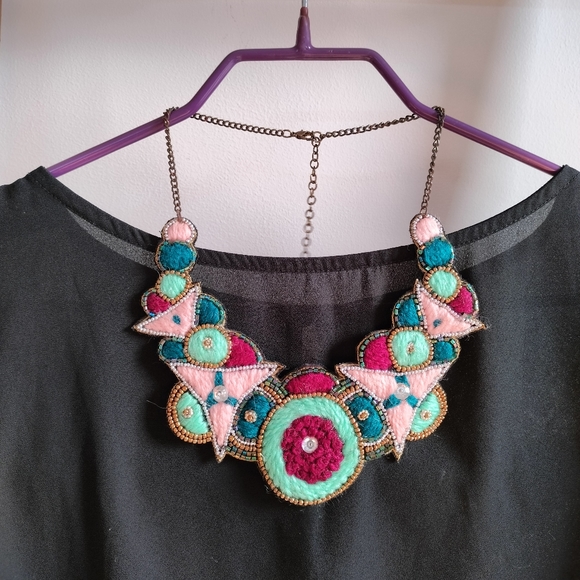 Unique Multicolour Statement Necklace - Picture 12 of 13